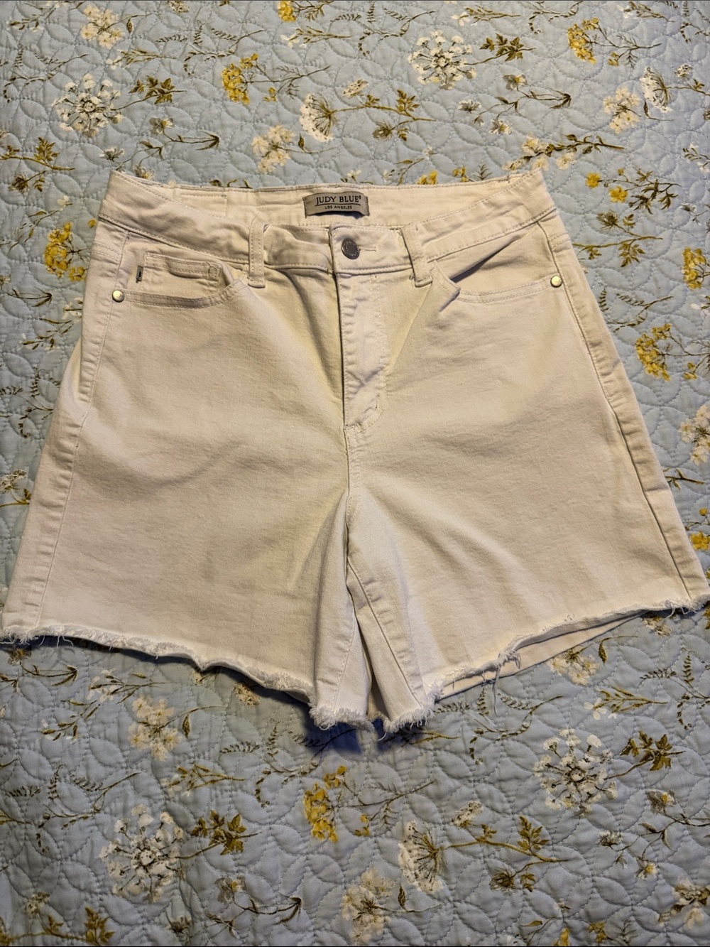 Judy Blue Cream High Rise Frayed Hem Denim Shorts
